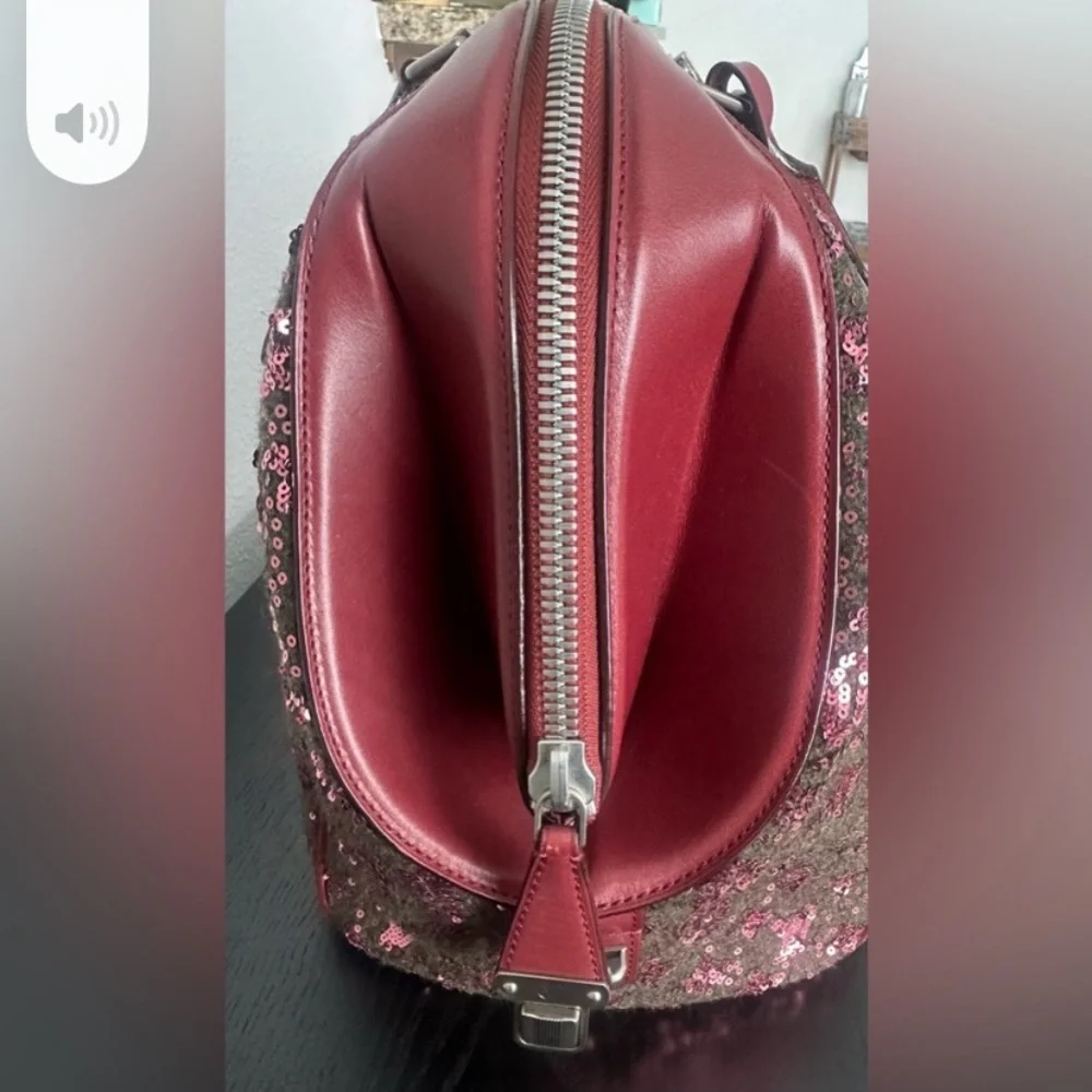 Louis Vuitton shimmer style